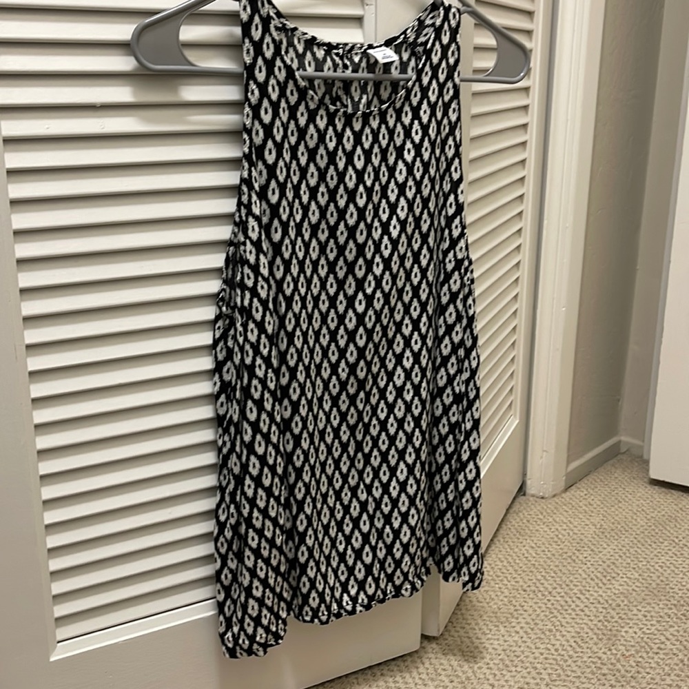 Old Navy blouse, Size M, black/white